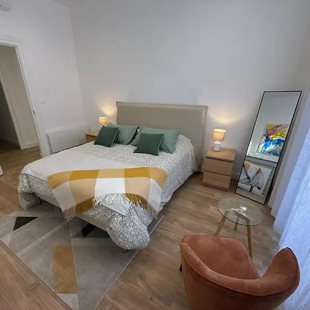 T3 Cosy Centre - Parking - Arenes A Pied - Climatise Apartmán *
