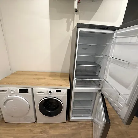 Apartmán T3 Cosy Centre - Parking - Arenes A Pied - Climatise *